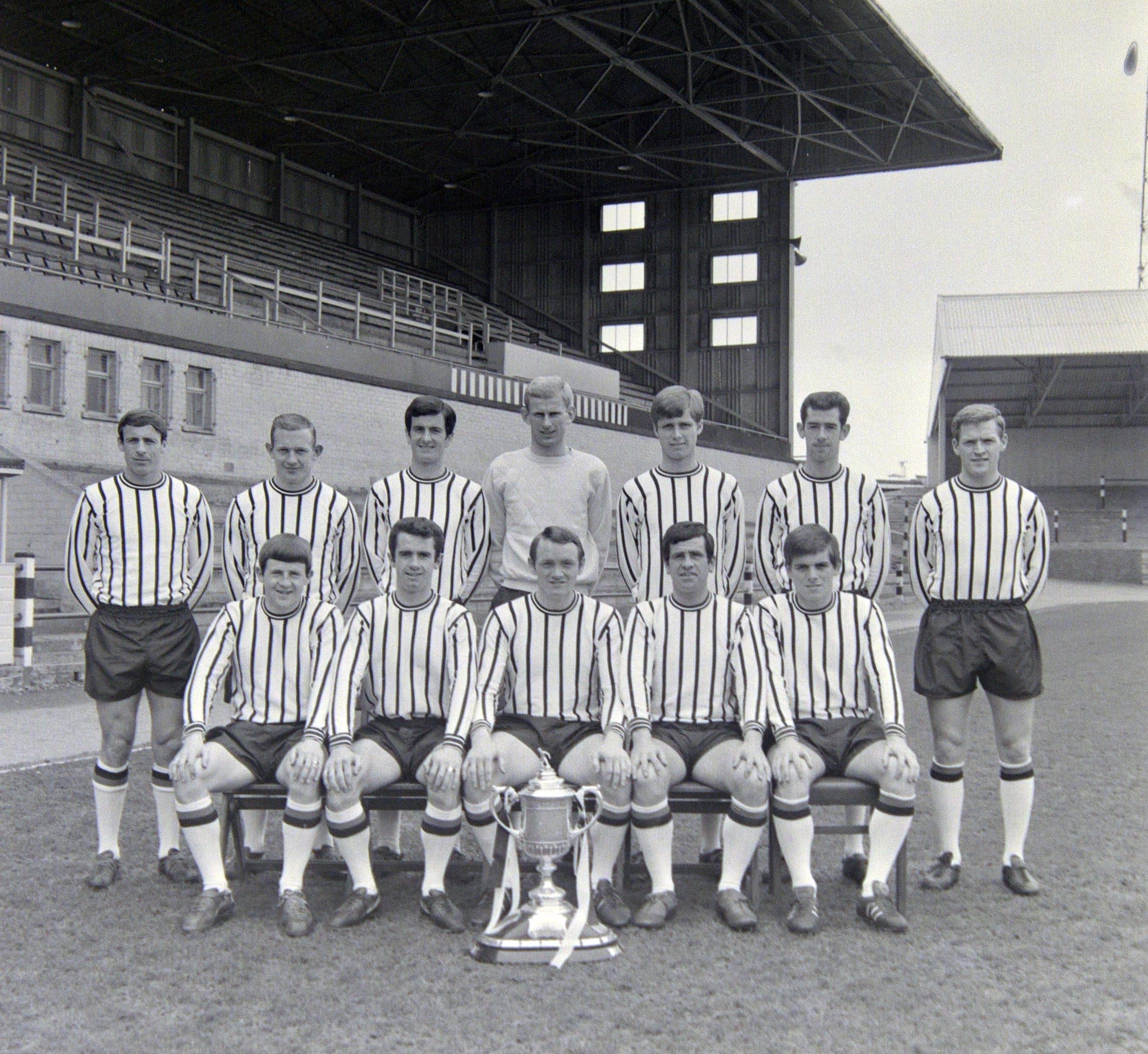 East End Classics - 1968 Cup Winning Squad image 0