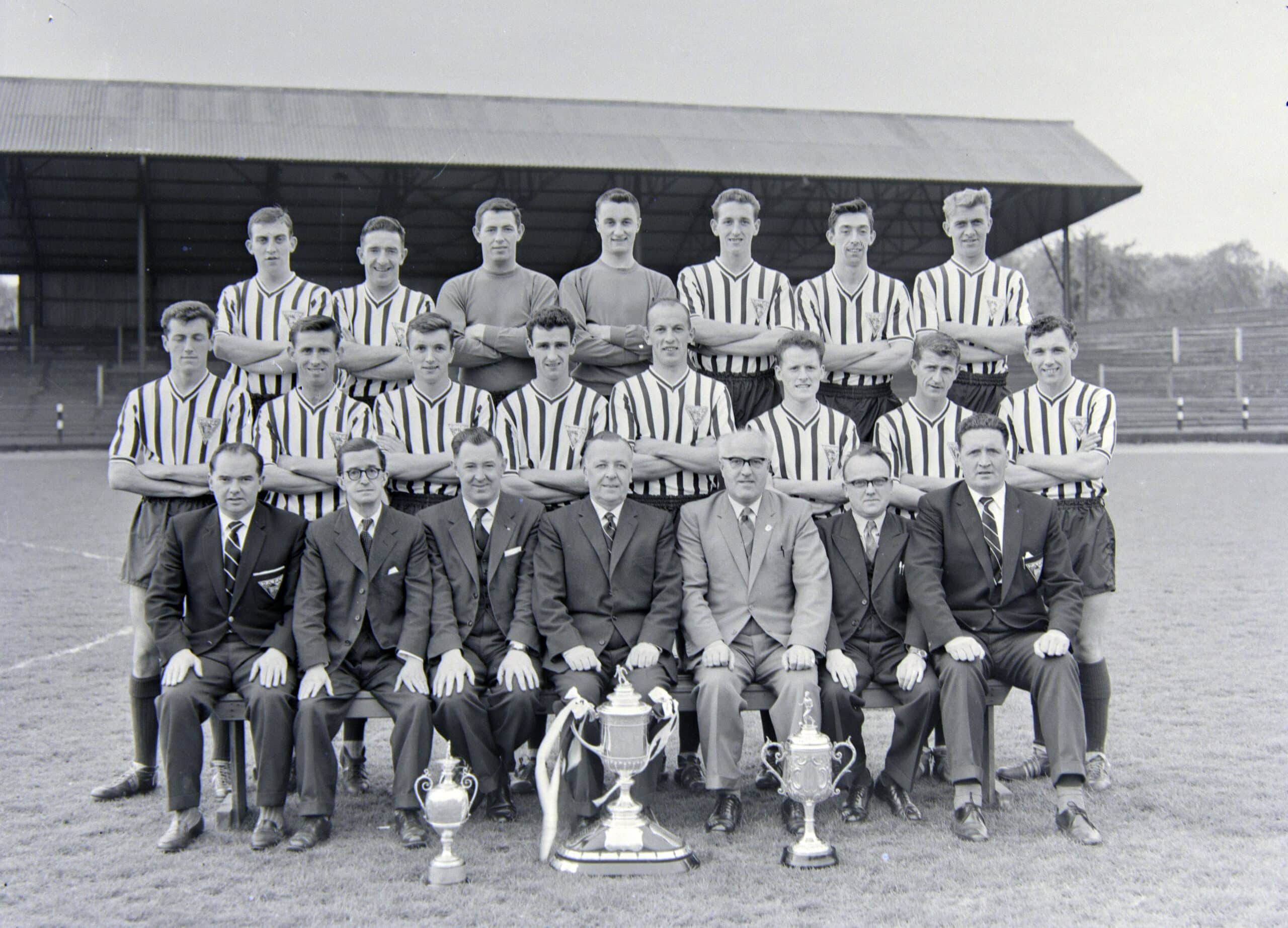 East End Classics - 1961 Cup Winning Squad image 0